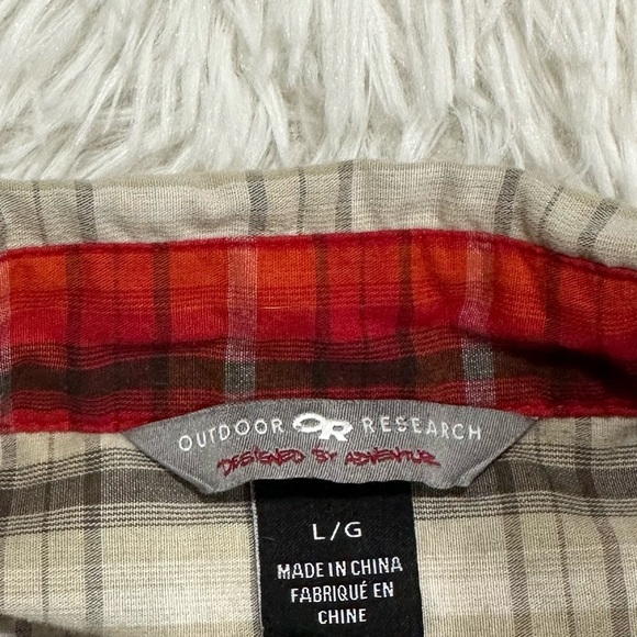 Outdoor Research Men’s Plaid Button Up Shirt | Cream and Black | Size Large - Picture 3 of 5